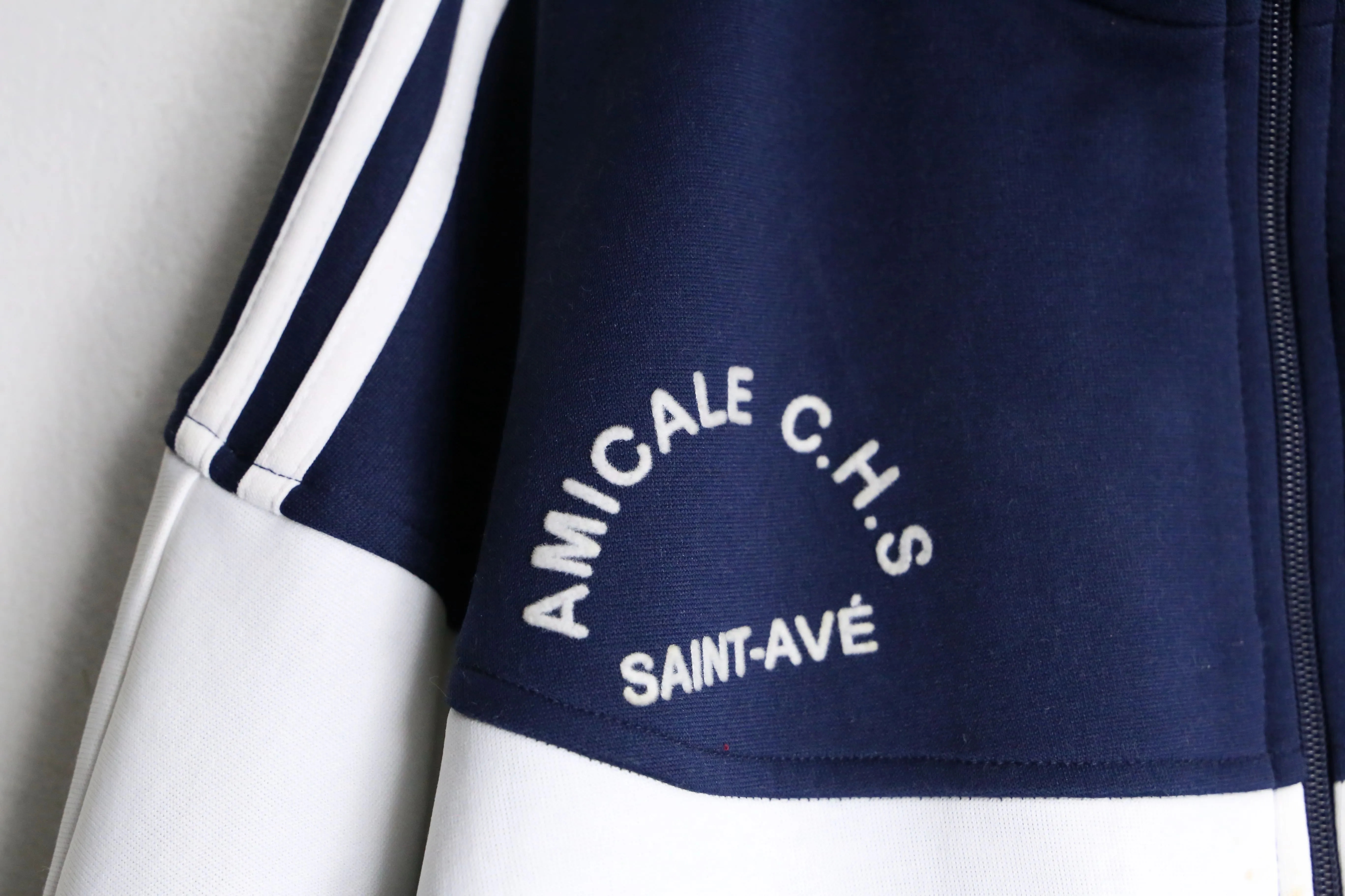 90’s “adidas” navy × white track jacket