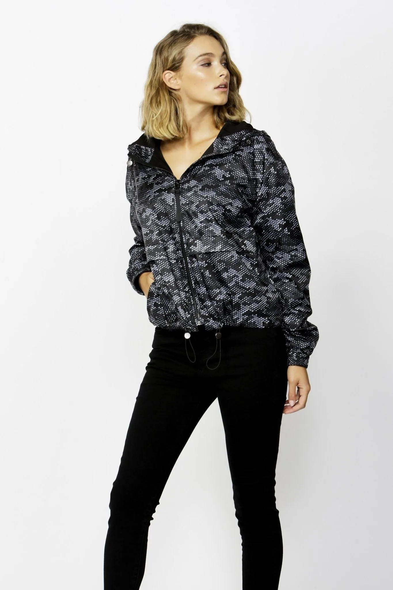 Betty Basics Knox Spray Jacket in Digital Camouflage