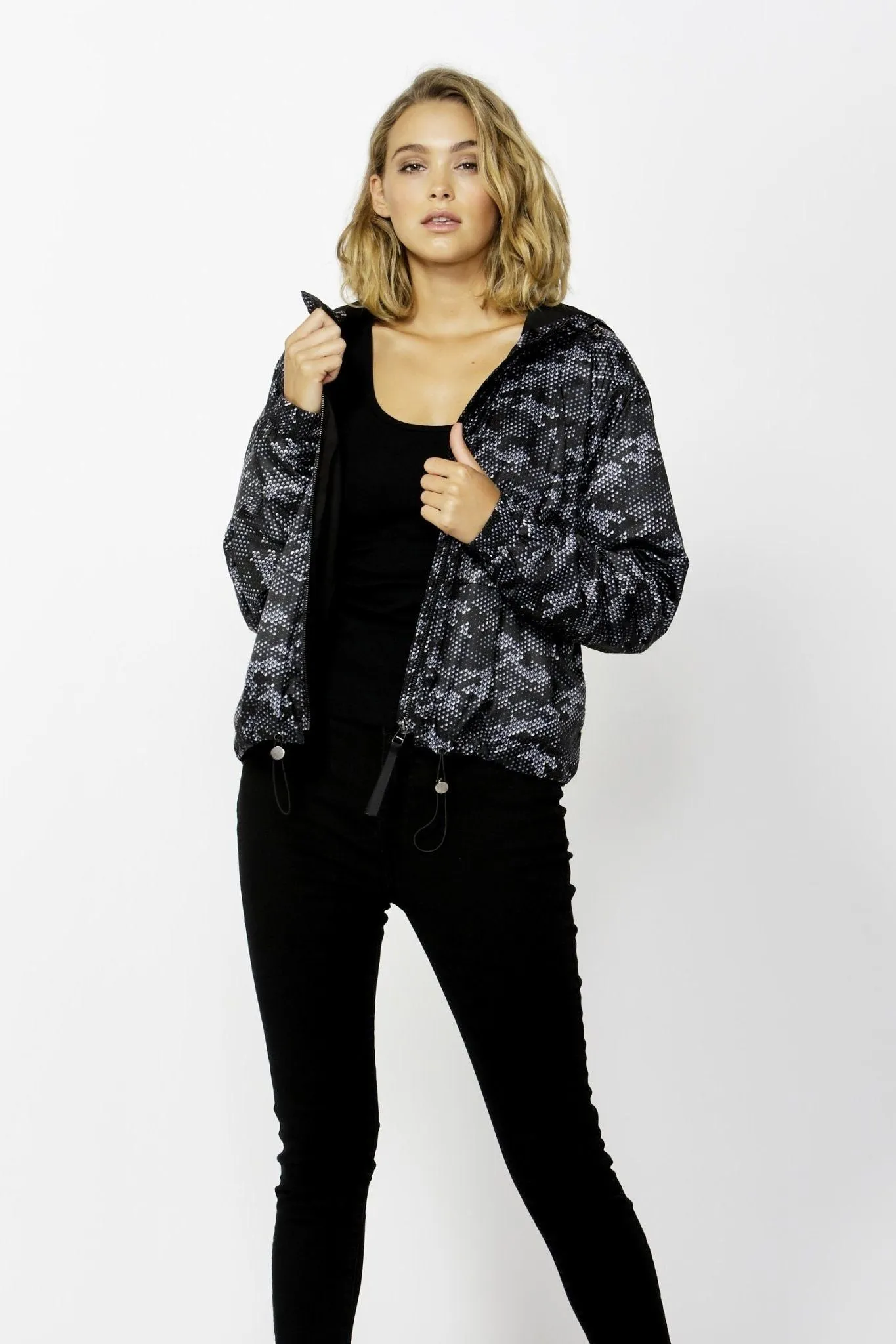 Betty Basics Knox Spray Jacket in Digital Camouflage