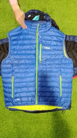 **MIXED BRAND RAB AND DICKIES PUFFER JACKETS**