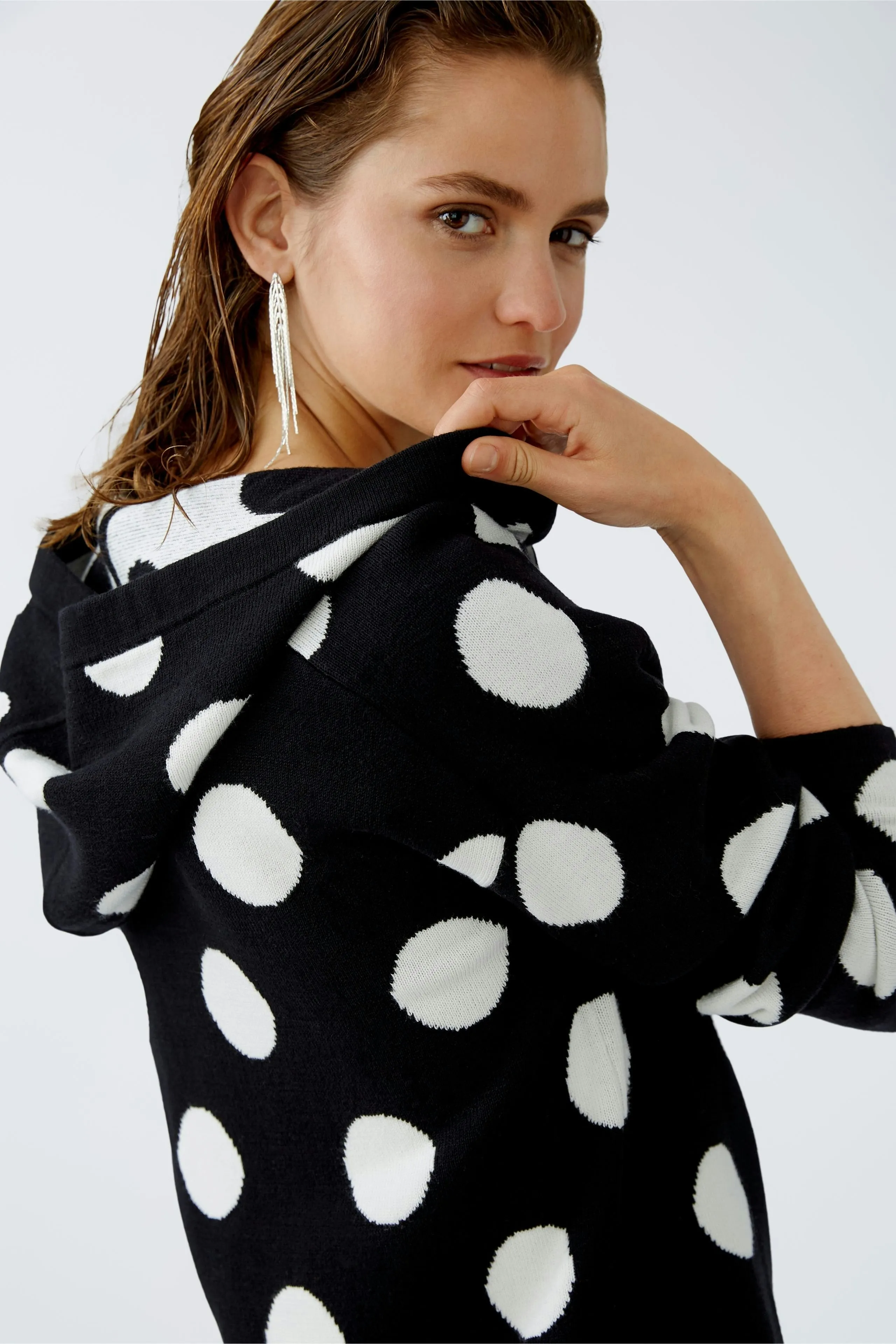 OUI Black & White Spotty Jumper