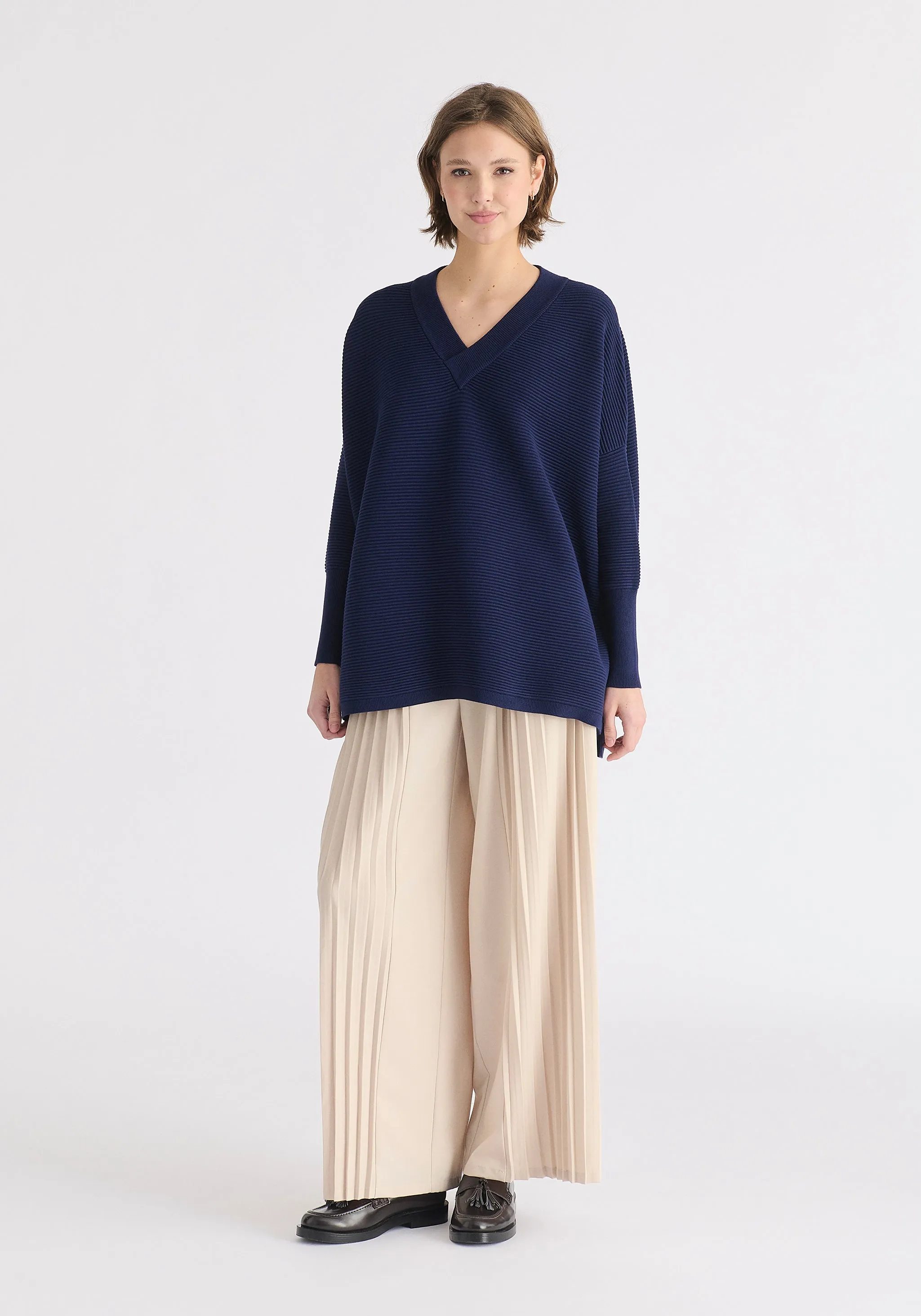 Paisie V-Neck Ribbed Jumper