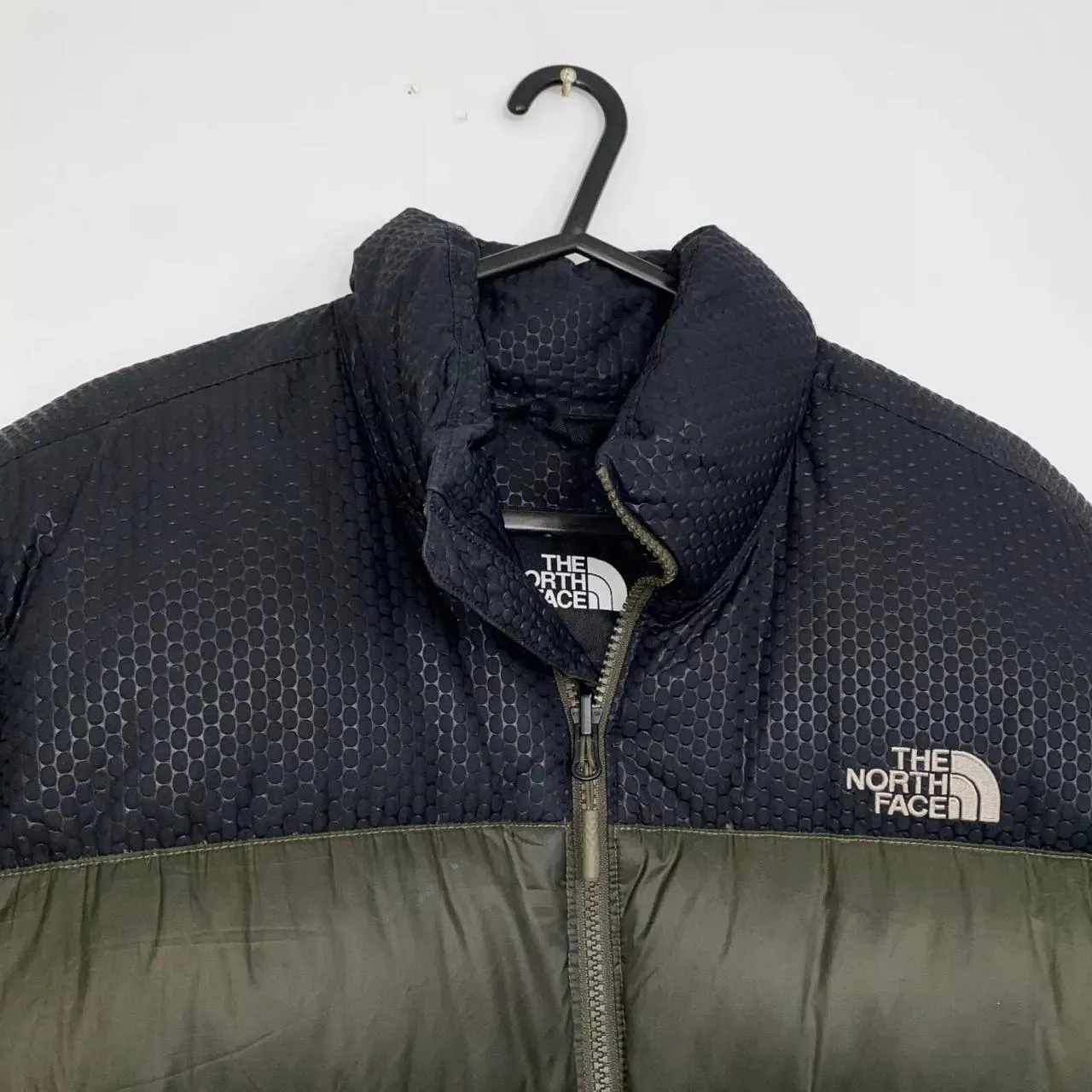 Preowned The North Face Nevero Mens Down Puffer Jacket 700 Size M Khaki Black Genuine TNF