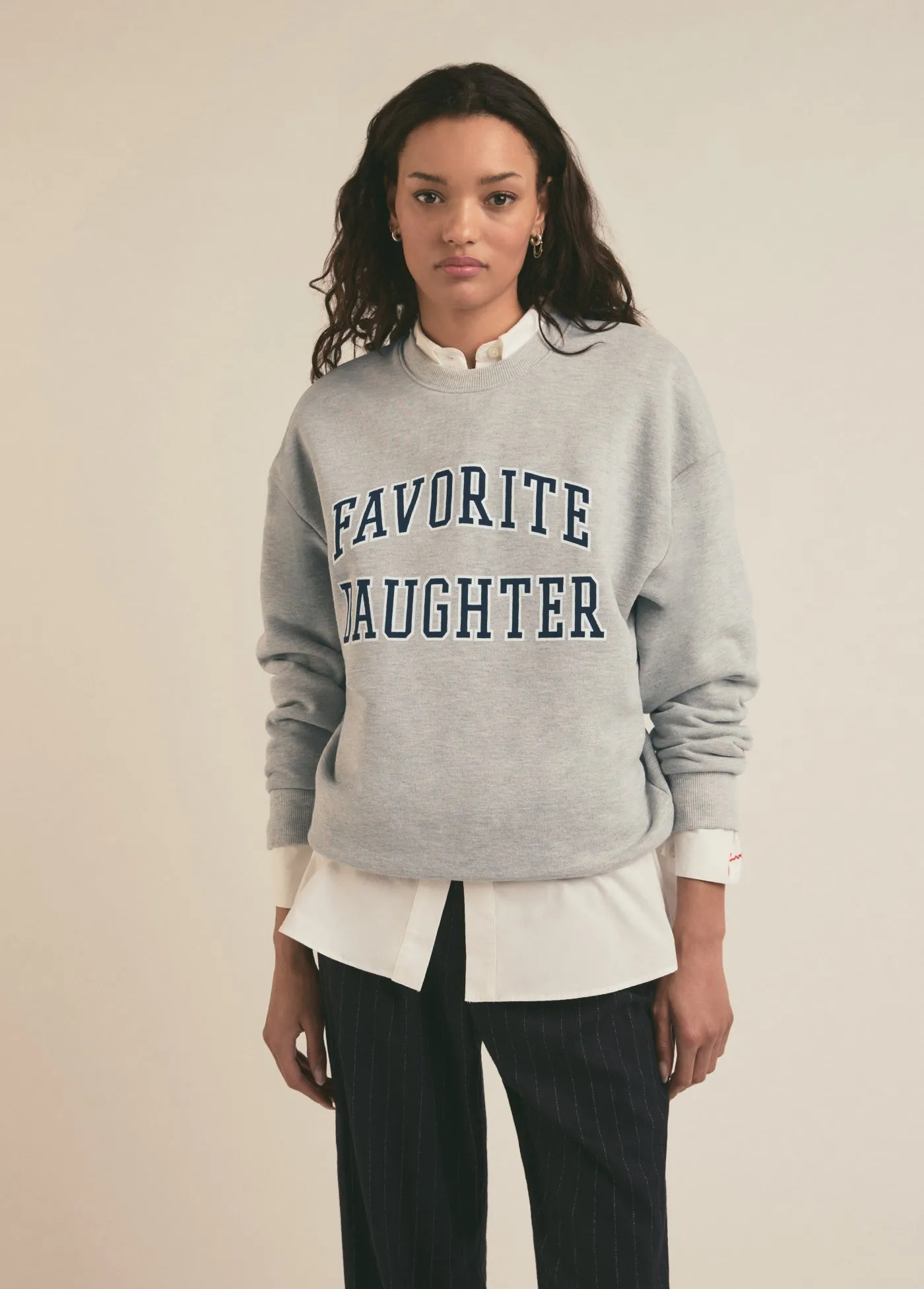 THE COLLEGIATE SWEATSHIRT