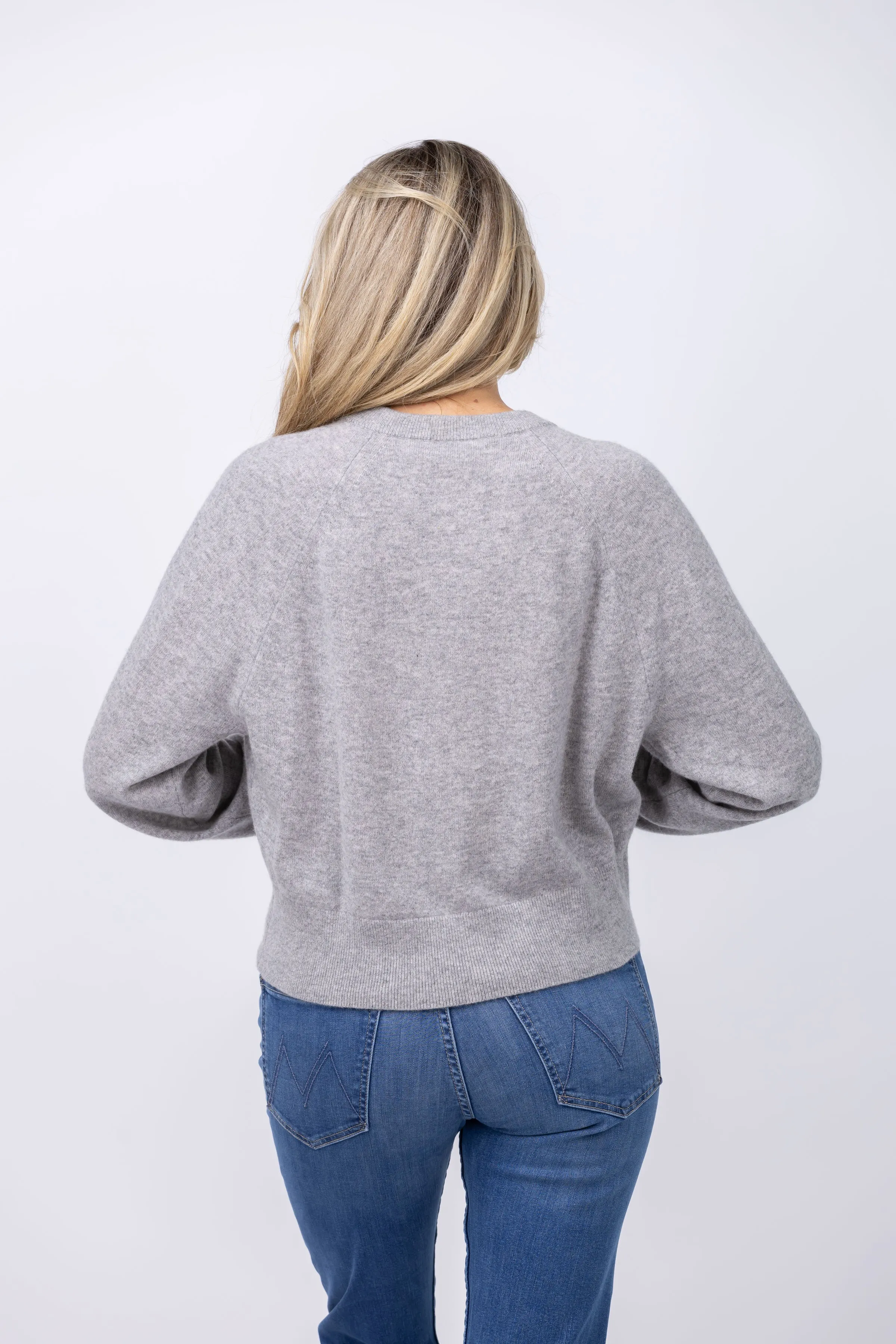 White   Warren Cashmere Sweatshirt in Grey Heather