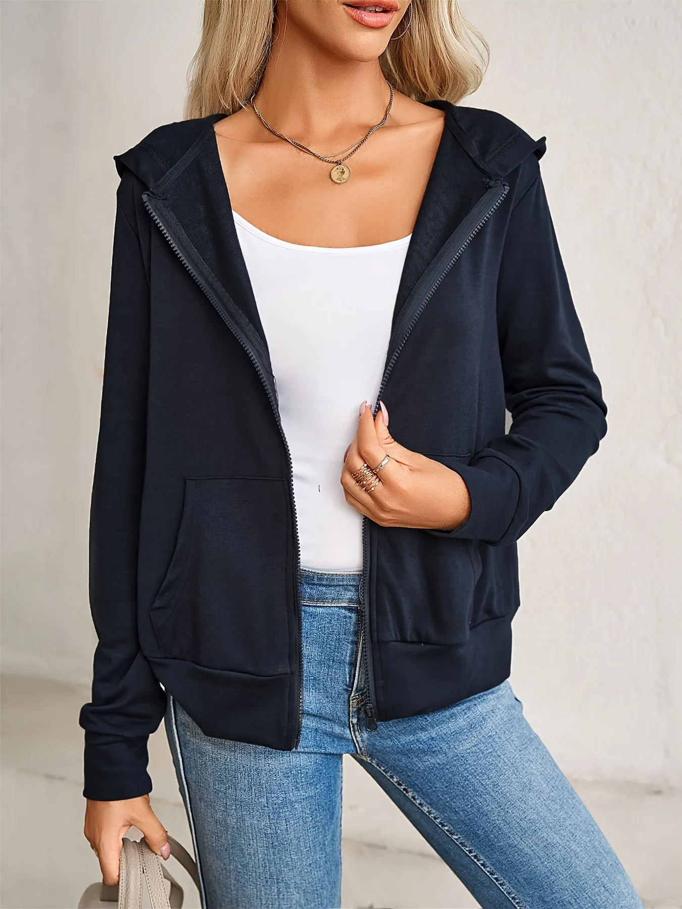 Womens Chic Solid Zipper Hoodie with Comfy Kangaroo Pocket - Versatile Casual Sweatshirt for Daily Style